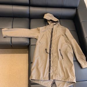 Divided oversized trench coat size L